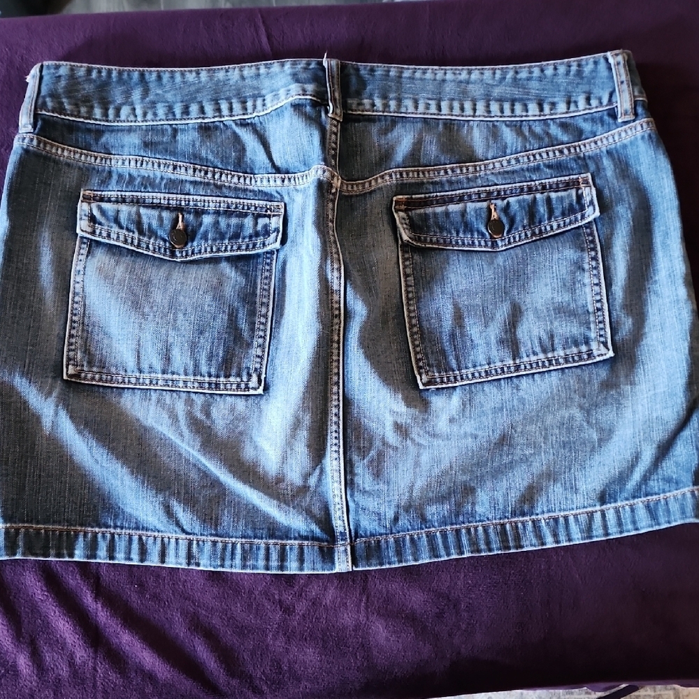 Old Navy Trendy Blue Denim Mini Skirt sz 18 - Picture 6 of 6